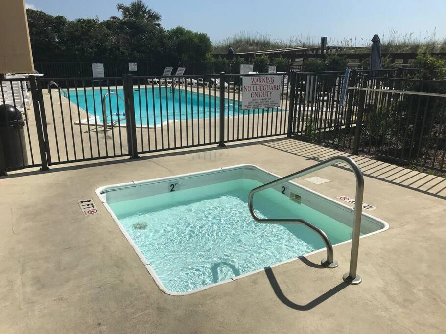 Oceanfront * Pool * Elevator * Boardwalk Daire Carolina Beach Dış mekan fotoğraf